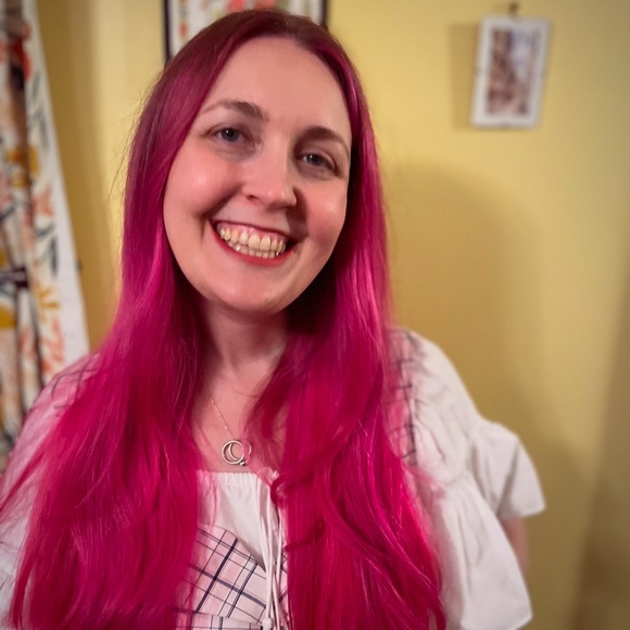 Meet your Posher, Paige - Picture 1 of 1